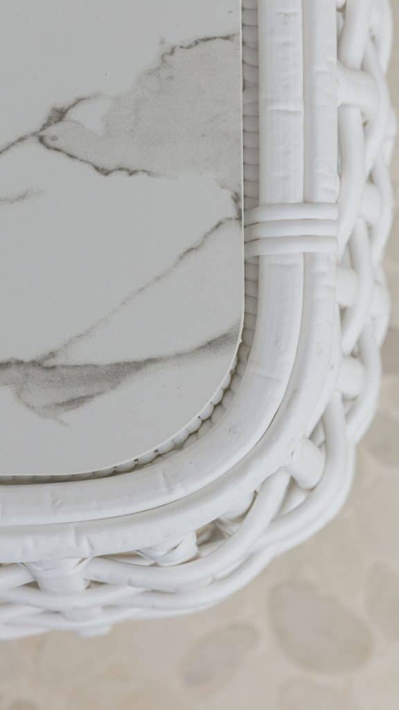 22385.99_Side Table Dynasty_White Mushroom 15mm_Skyline_2