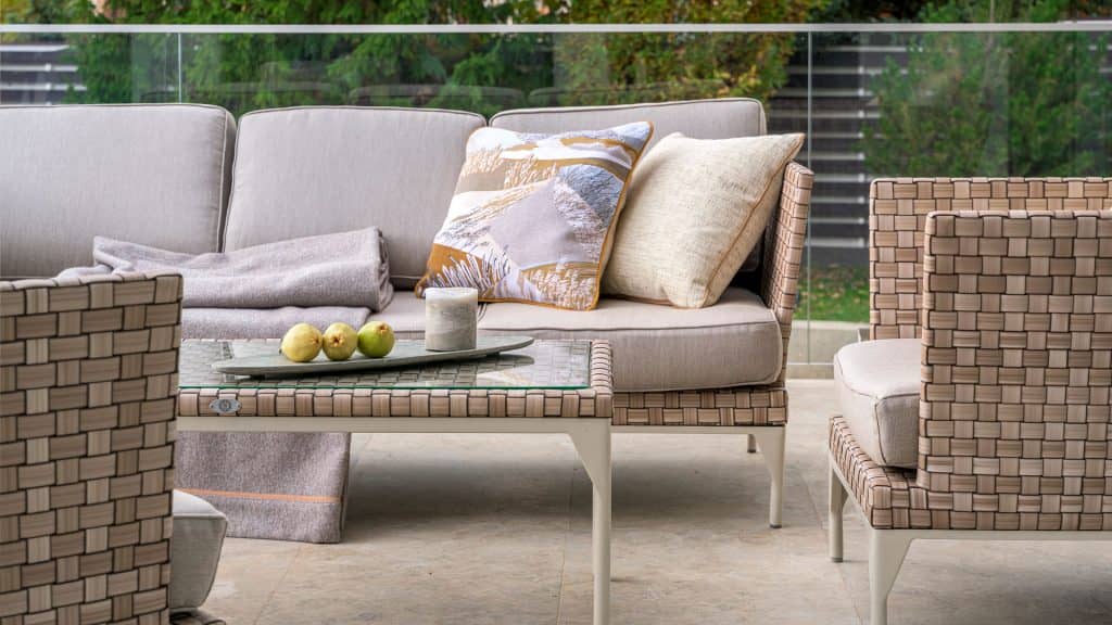 22933_Sofa Brafta_Seashell FF 30mm_Skyline_2