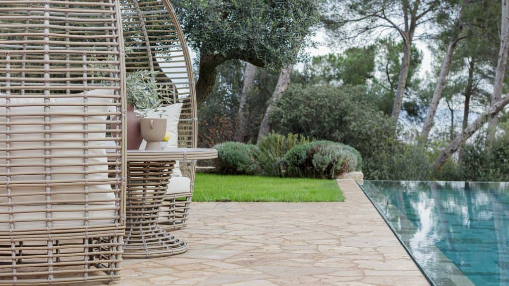 23281_Daybed Sunday_Kubu Mushroom 15mm_Skyline_3