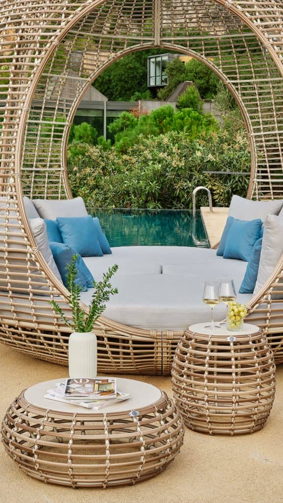 23507.01_Aux.Table Ganesha_Seashell Mushroom 15mm_Skyline_3