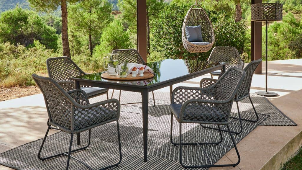 23518_Dining Table Moma_Aluminum Carbon_Skyline_0