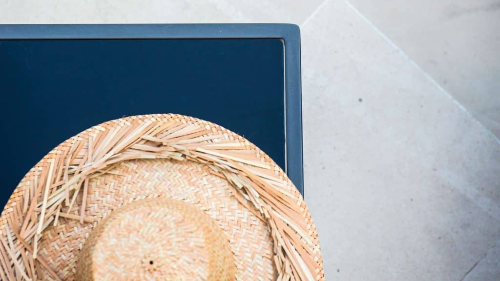 23565_Side Table Moma_Aluminum Carbon_Skyline_3