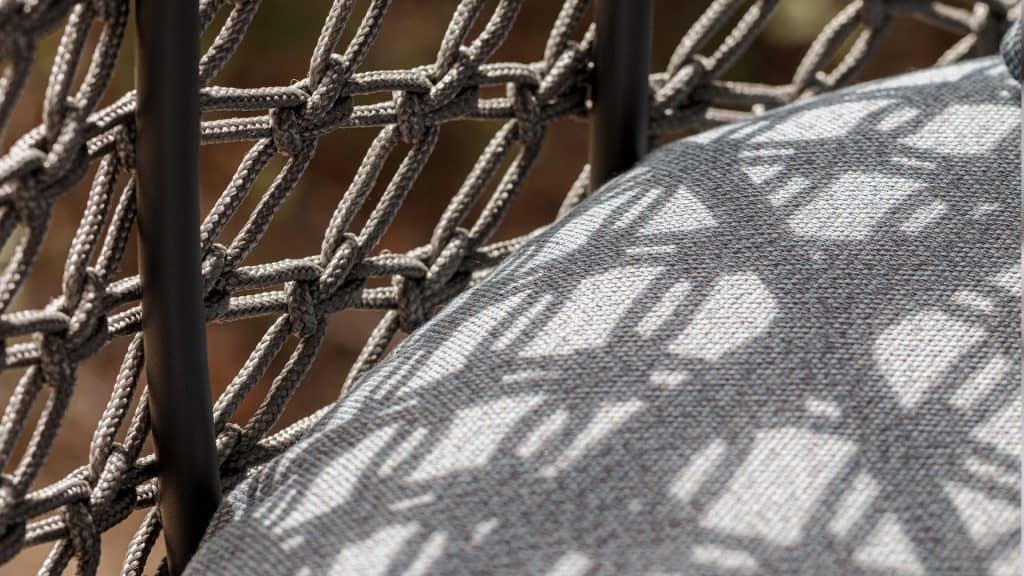 23589_Hanging w.stand Moma_Anthracite Polyrope 6mm_Skyline_3