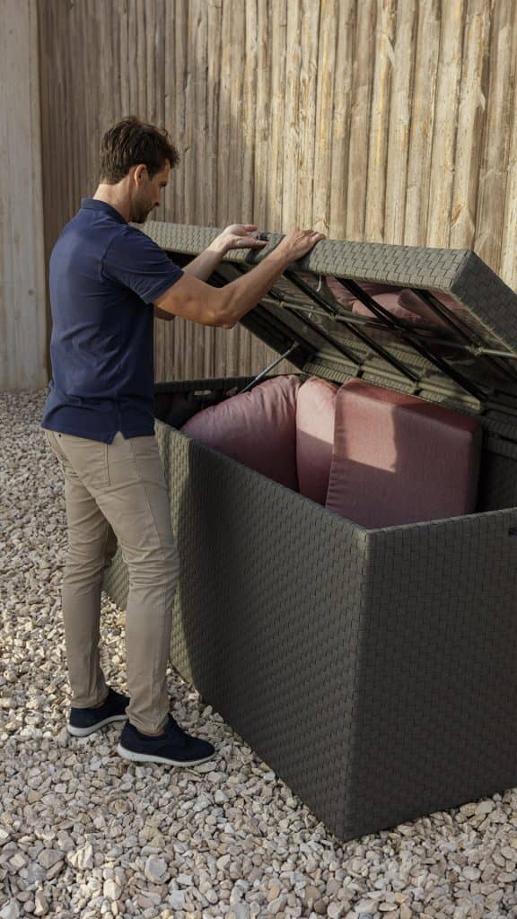 23716_Trunk Ona_Dark Grey Strap 21mm_Skyline_5