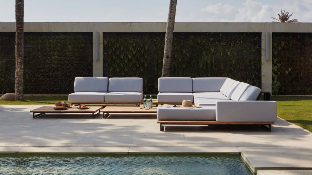 23719_Corner Module Ona_Dark Grey Strap 21mm_Skyline_3