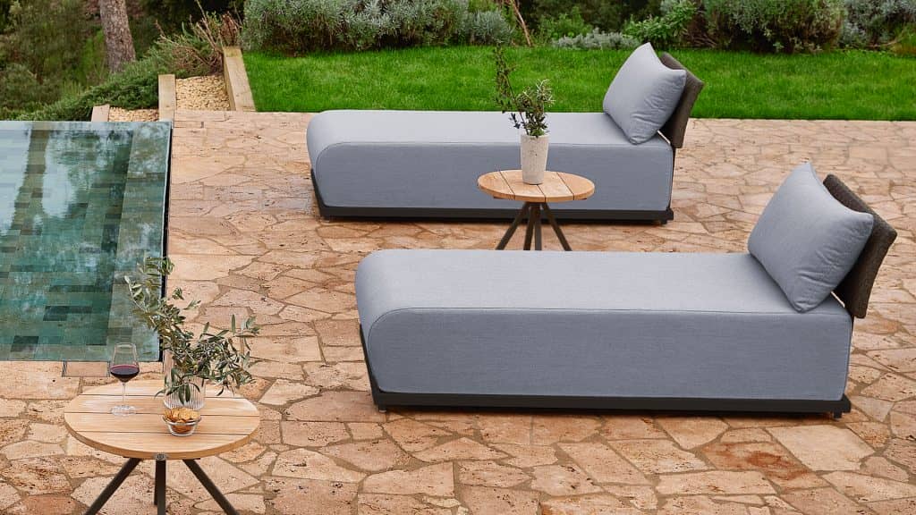 23720_Lounger-Ona_Dark-Grey-Strap-21mm_Skyline_5