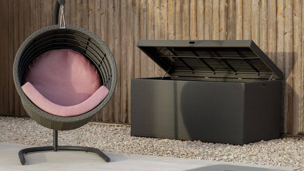 23724_Hanging Chair Ona_Dark Grey Strap 21mm_Skyline_3