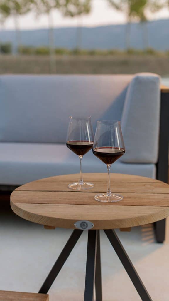 23813_Corner Horizon_Dark Grey Srap 35mm_Skyline_3