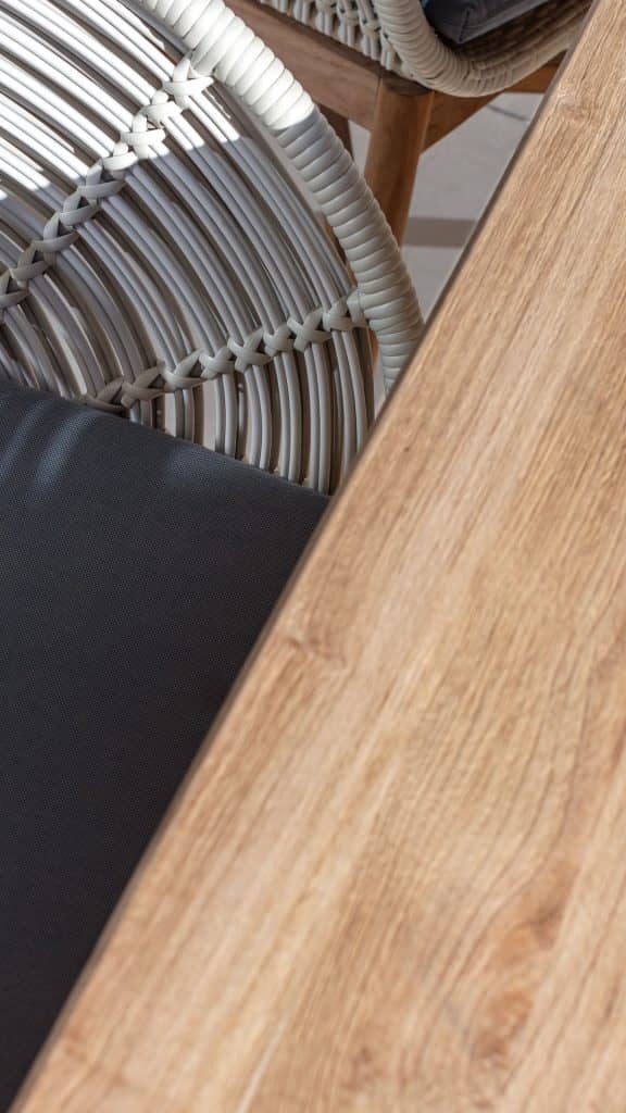 23871.01.01-Rect-DT-200-Alaska-White-Wash-Alum-Skyline-5