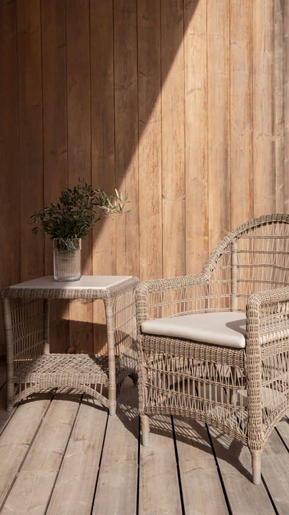 23885-Side-Table-Arena-Seashell-Polyrod-Skyline-Design-3