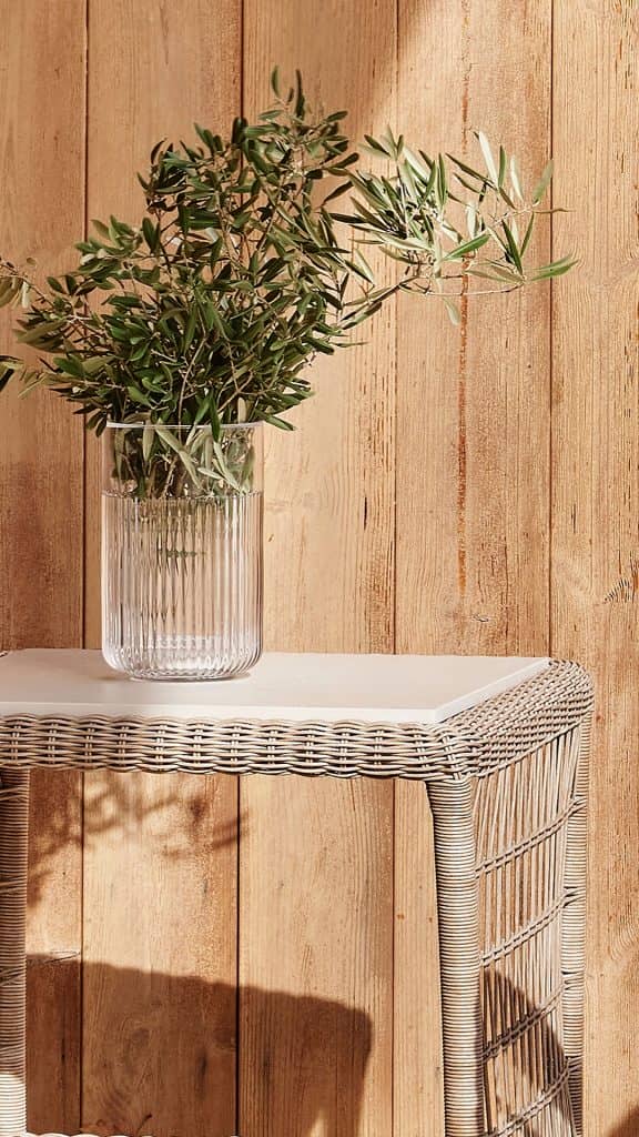 23885-Side-Table-Arena-Seashell-Polyrod-Skyline-Design-4