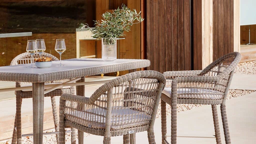 23891-Barstool-Arena-Seashell-Polyrod-Skyline-Design-2