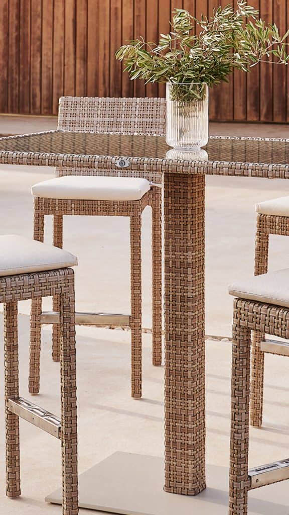 23906.01_Bar Table Paloma_Seashell 7,10 & 15mm_Skyline_4