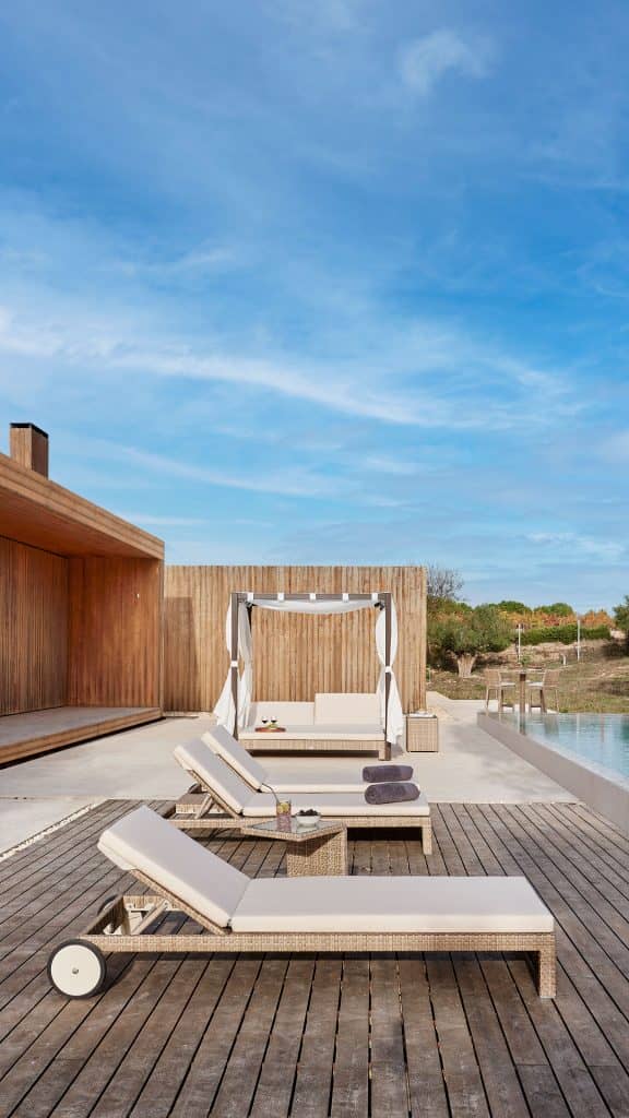 23912_Aux.Table Paloma_Seashell 7,10 & 15mm_Skyline_3