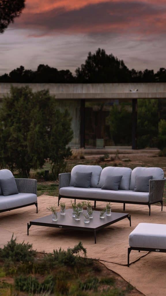 24154-SQ-Coffee-Table-Boston-Aluminum-Carbon-Ceramic-Top-Skyline-Design-03