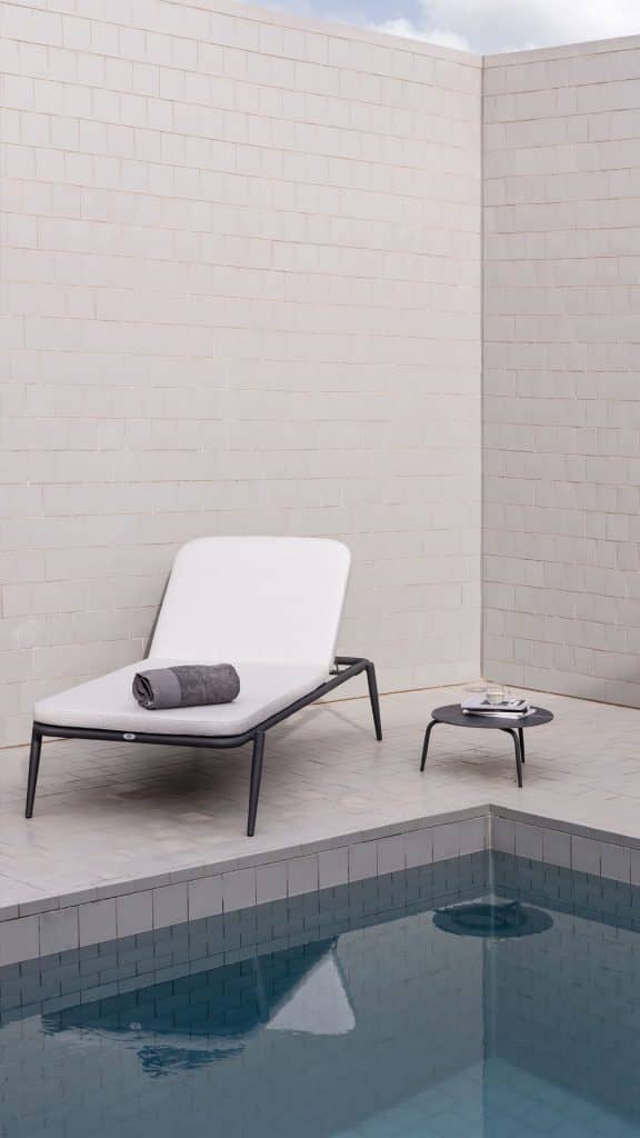 24183-Aux.Table-26-Rodona-Carbon-Aluminum-Skyline-Design-3