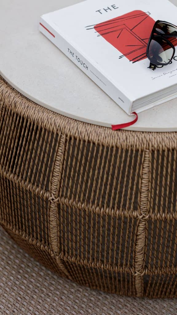 24214_Coffee Table Calixto_Nigerian Twist Hyacin 5mm_Skyline_3