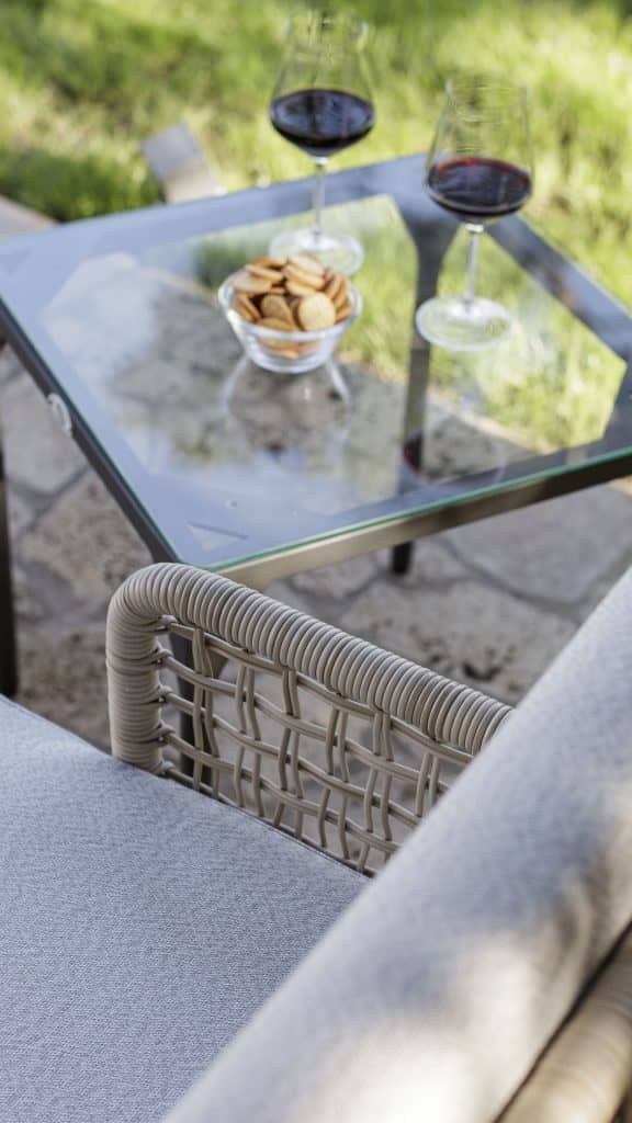 24305-Side-Table-Ribs-Aluminum-Carbon-Skyline-Design-03