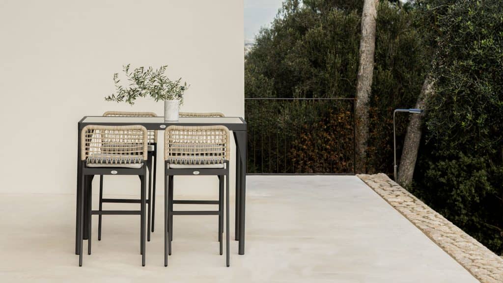 24309-SQ-Bar-Table-Ribs-Aluminum-Carbon-Skyline-Design-05