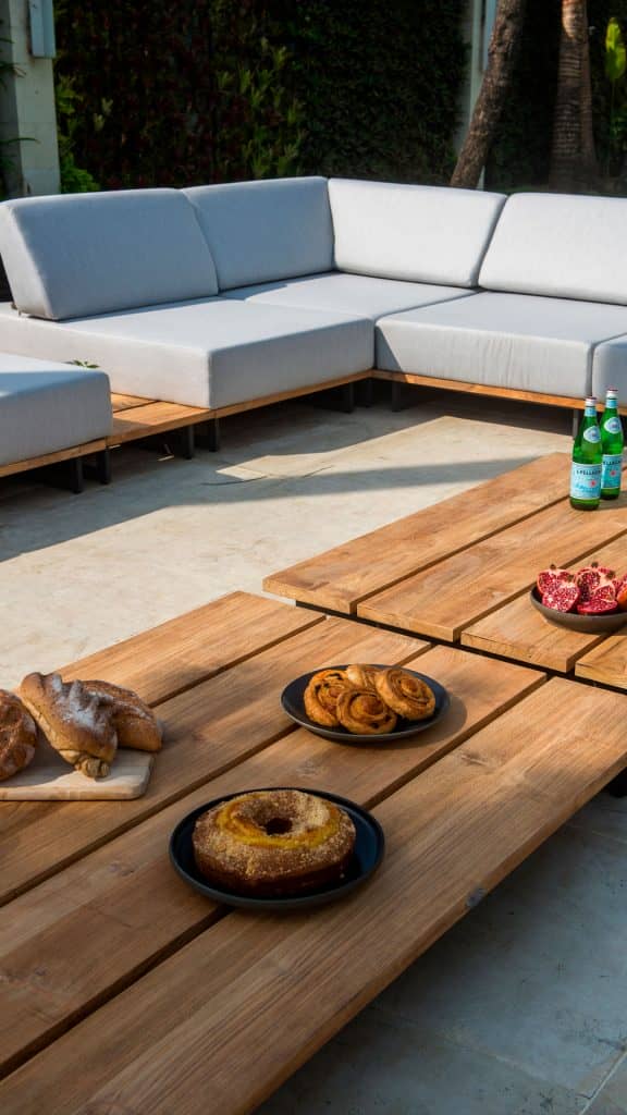 Ona_Dark Grey Strap 21mm_Skyline_06