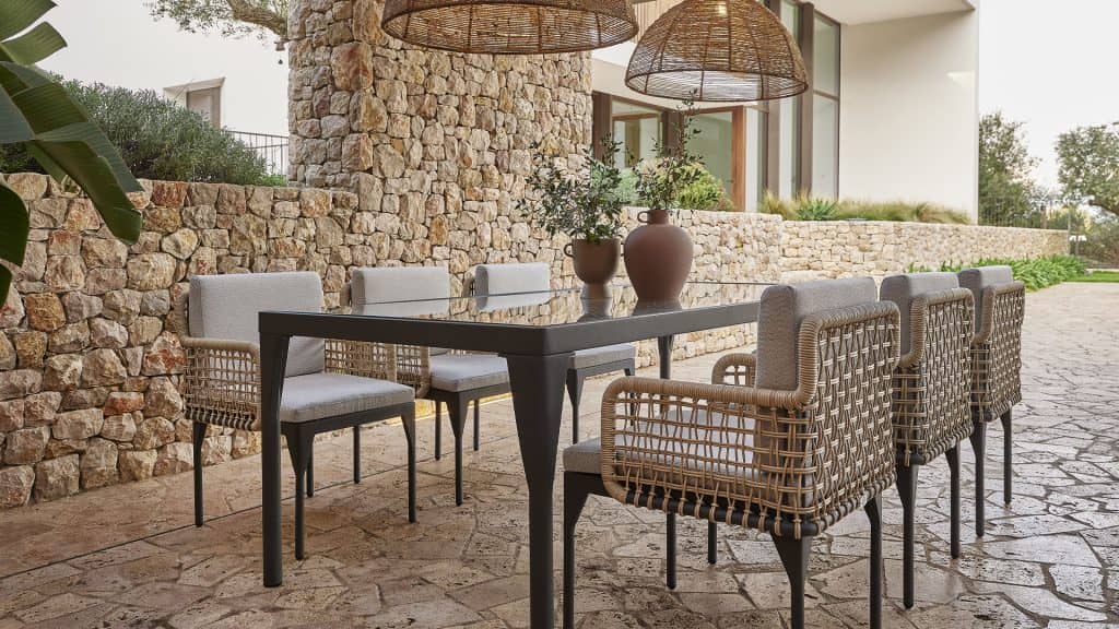 Ribs_White Seashell Polyrod 5mm_Skyline_03