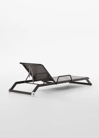 Liren Lounger